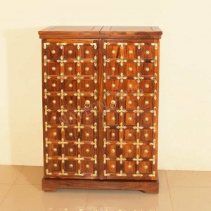 Regular Brass Design Bar Cabinet